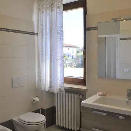 In Lazise/gardasee 21945 Appartement