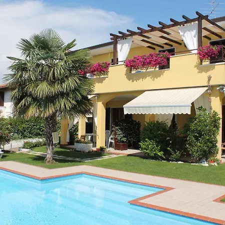 In Lazise/gardasee 21945 Appartement *